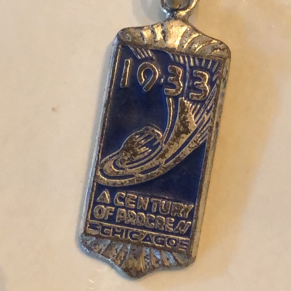 🗺️1933 Chicago Centennial of Progress fair enamel on silver tone charm pendant